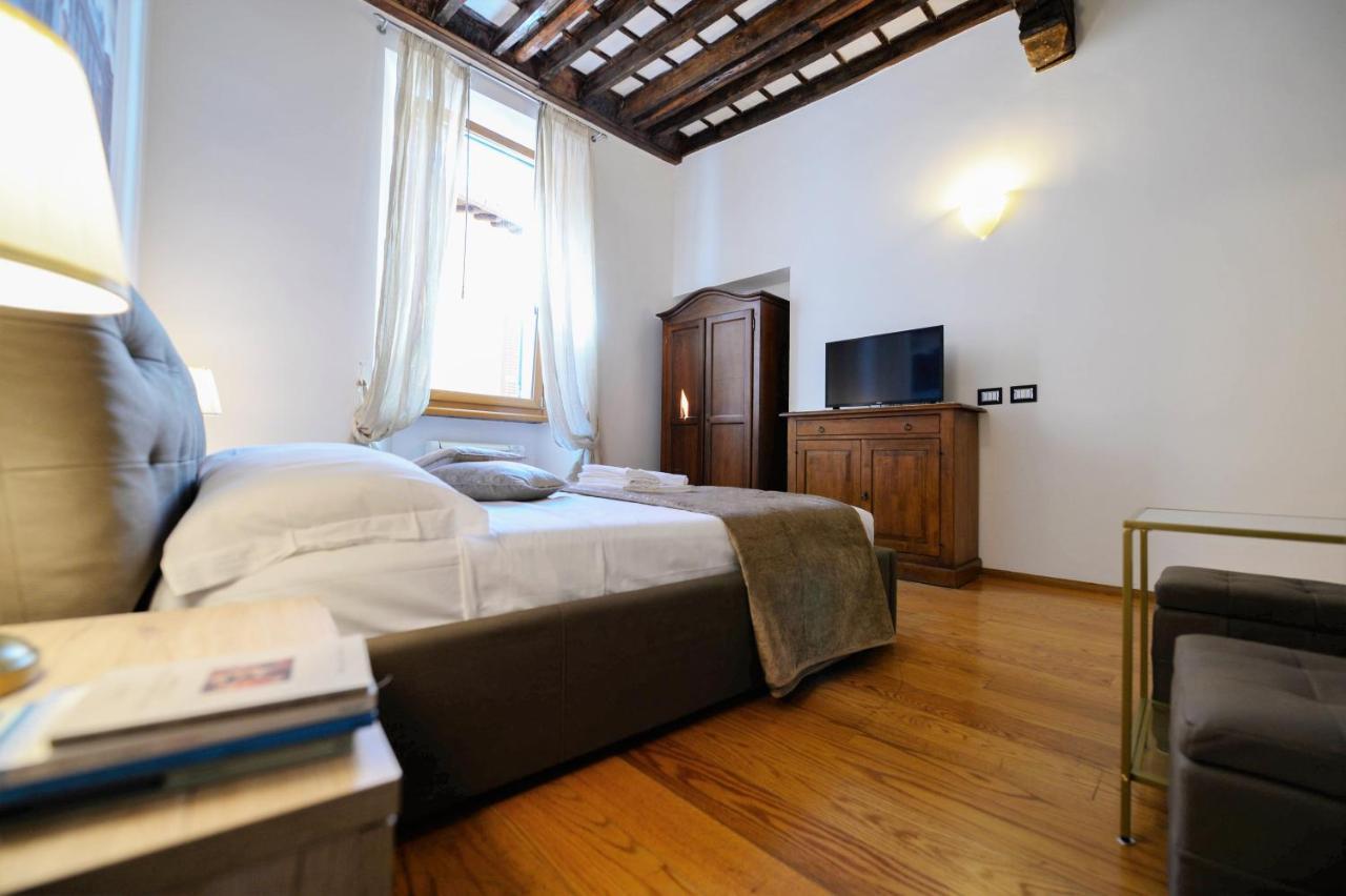 Campo De Fiori Relais Aparthotel Rome Exterior photo